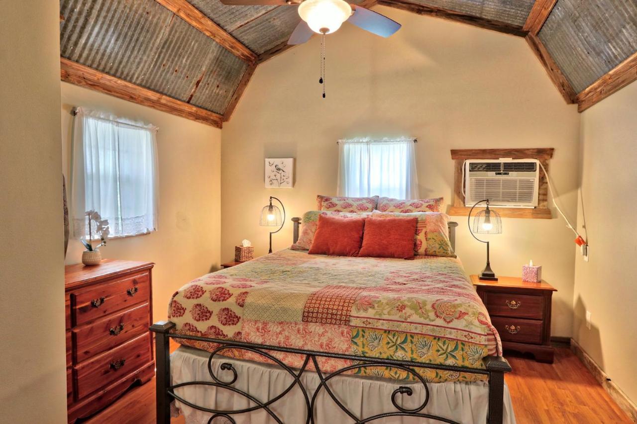 Sunflower Ridge Bungalow Wimberley Dış mekan fotoğraf