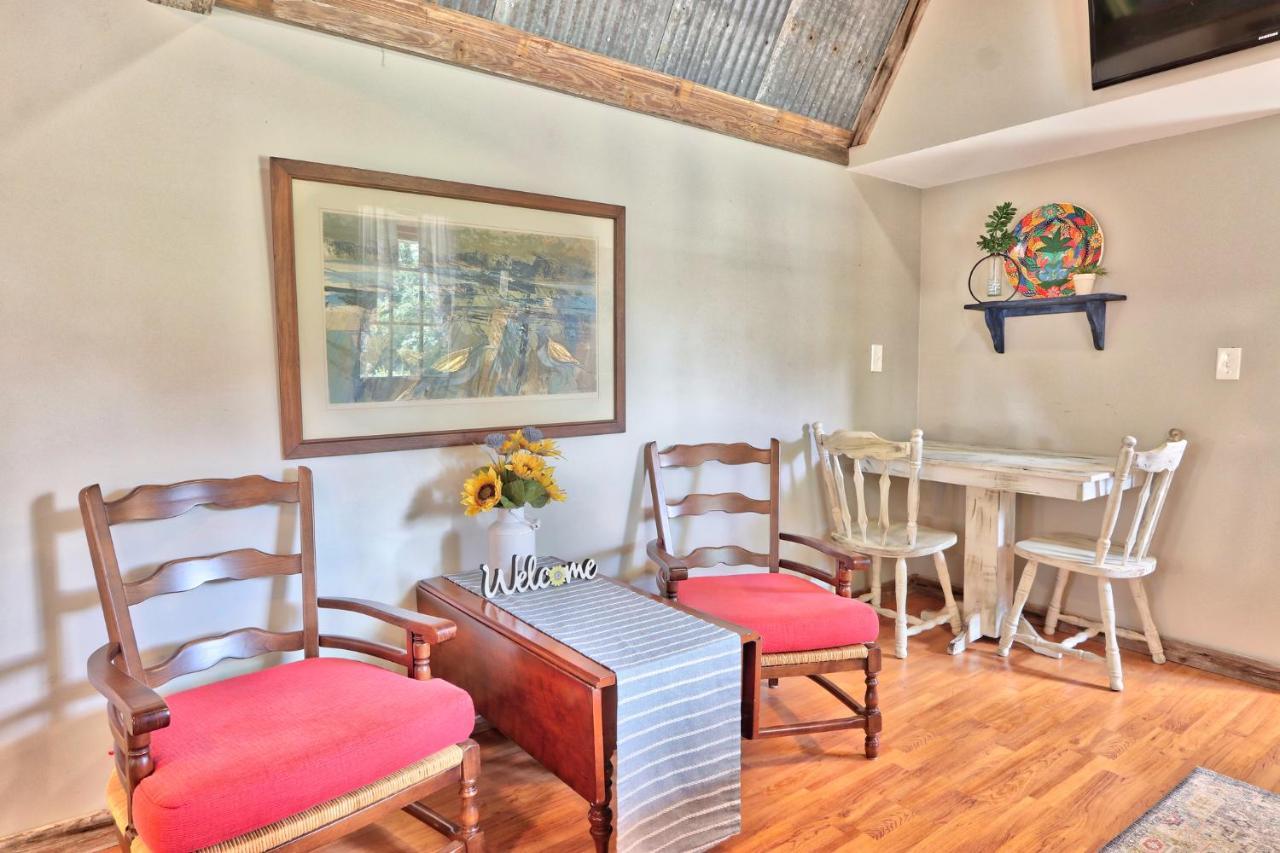 Sunflower Ridge Bungalow Wimberley Dış mekan fotoğraf